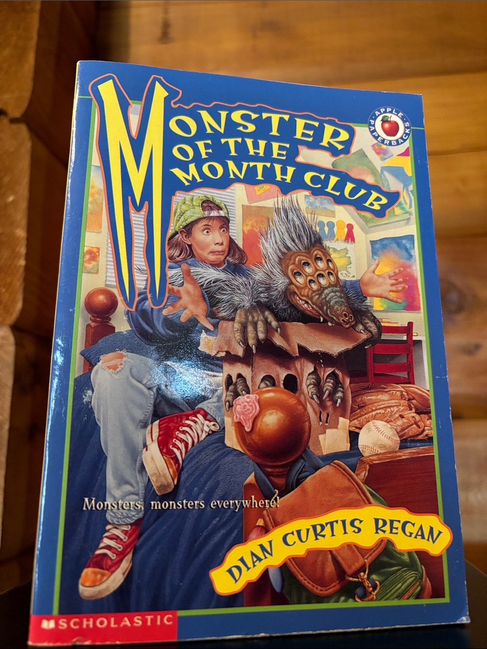 1994 Monster of the Month Club by Dian Curtis Regan, Scholastic Apple Paperback